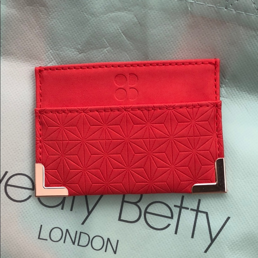 Super sleek red card case!